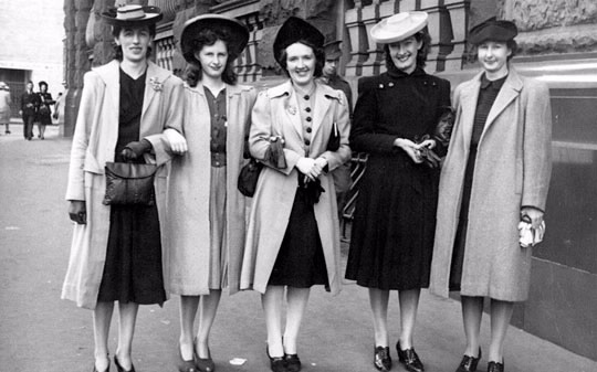 Tax officers outside the Great Southern Hotel, Sydney, where they went for lunch when working overtime on the weekends during the war.